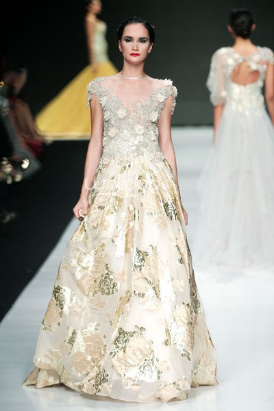 Jakarta, Indonesia - 23 Oktober 2013. Hengki Kawilarang DIVA. Jakarta Fashion Week 2014 at Senayan City. Jakarta. [Foto: Mohammad Abduh/Wolipop]