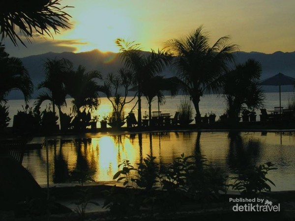 iSunrisei Keren di iPantaii Talise Palu