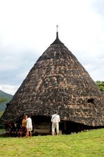 Ini Wajah Indah & Misterius Kampung Wae Rebo