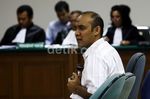 Deviardi Bersaksi untuk Simon Tanjaya