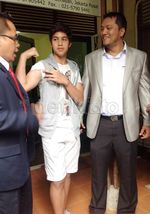 El Siap Adu Tinju dengan Farhat Abbas