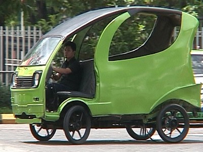Dokter di Surabaya Ciptakan Mobil Udara