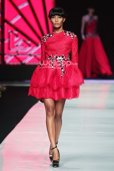 Jakarta, Indonesia - 23 Oktober 2013. Ivan Gunawan Beautyful Liar. Jakarta Fashion Week 2014 at Senayan City. Jakarta. [Foto: Mohammad Abduh/Wolipop]