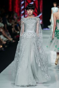 Jakarta, Indonesia - 23 Oktober 2013. Ivan Gunawan Beautyful Liar. Jakarta Fashion Week 2014 at Senayan City. Jakarta. [Foto: Mohammad Abduh/Wolipop]