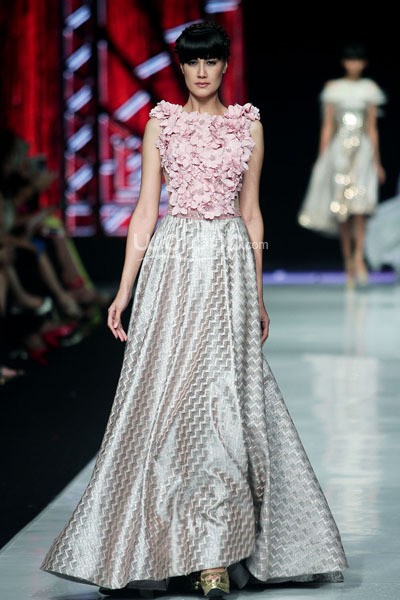 Jakarta, Indonesia - 23 Oktober 2013. Ivan Gunawan Beautyful Liar. Jakarta Fashion Week 2014 at Senayan City. Jakarta. [Foto: Mohammad Abduh/Wolipop]