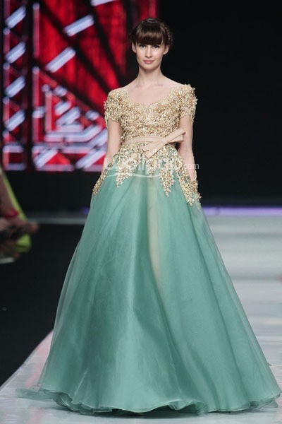 Jakarta, Indonesia - 23 Oktober 2013. Ivan Gunawan Beautyful Liar. Jakarta Fashion Week 2014 at Senayan City. Jakarta. [Foto: Mohammad Abduh/Wolipop]