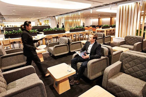 Вип зона в аэропорту. Бизнес зал в аэропорту. Every Lounge бизнес зал. Бизнес зал аэропорт Уфа.