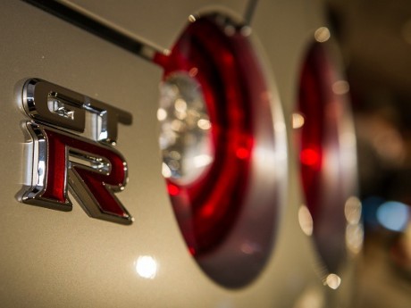 4 Beda Desain Nissan GT-R Lama dan Baru