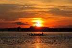 Seperti Ini Sunset Cantik di Sungai Musi