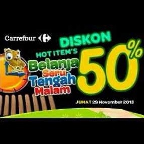 Meski Hujan Deras, Carrefour Lebak Bulus Tetap Gelar Midnight Sale