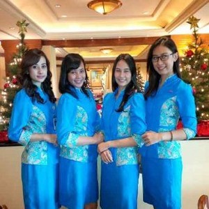 Ada Petugas-petugas PT KAI Cantik di Stasiun Kereta Api