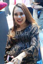 Perut Hamil Ayu Ting Ting