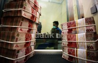 Terutama dalam penurunaan defisit transaksi berjalan atau current account deficit (CAD) yang saat ini masih di atas 3%.