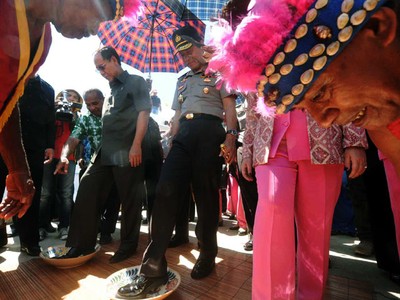 Menpera & Kapolri Resmikan Asrama Polri di Papua Barat
