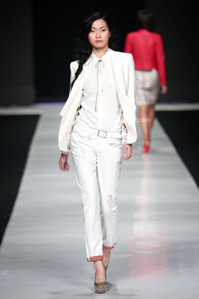 Jakarta, Indonesia - 24 Oktober. Hans Ubbink Spring/Summer 2014. Jakarta Fashion Week 2014 at Senayan City. 24 Oktober 2013. Jakarta. [Foto: Mohammad Abduh/Wolipop]