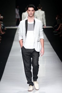 Jakarta, Indonesia - 24 Oktober. Hans Ubbink Spring/Summer 2014. Jakarta Fashion Week 2014 at Senayan City. 24 Oktober 2013. Jakarta. [Foto: Mohammad Abduh/Wolipop]