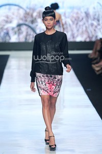 Jakarta, Indonesia - 23 Oktober 2013. Billy Tjong Leven. ERASMUS HUIS DUTCH RENAISSANCE. Jakarta Fashion Week 2014 at Senayan City. Jakarta. [Foto: Mohammad Abduh/Wolipop]