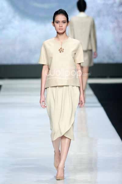 Jakarta, Indonesia - 23 Oktober. Kraton by Auguste Soesastro The Dutch Renaissance. Jakarta Fashion Week 2014 at Senayan City. 23 Oktober 2013. Jakarta. [Foto: Mohammad Abduh/Wolipop]