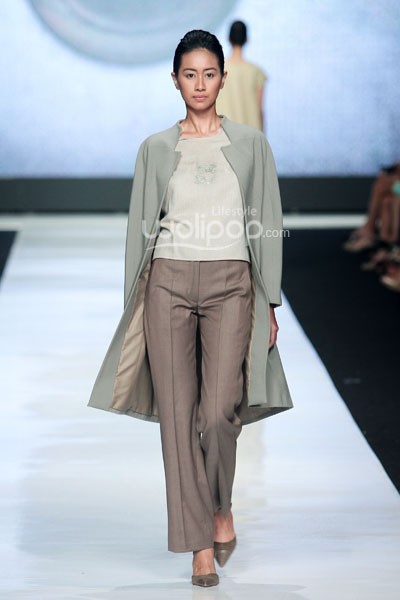 Jakarta, Indonesia - 23 Oktober. Kraton by Auguste Soesastro The Dutch Renaissance. Jakarta Fashion Week 2014 at Senayan City. 23 Oktober 2013. Jakarta. [Foto: Mohammad Abduh/Wolipop]