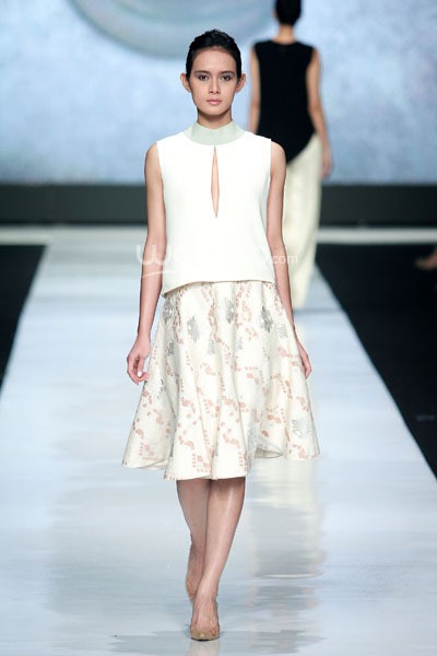 Jakarta, Indonesia - 23 Oktober. Kraton by Auguste Soesastro The Dutch Renaissance. Jakarta Fashion Week 2014 at Senayan City. 23 Oktober 2013. Jakarta. [Foto: Mohammad Abduh/Wolipop]