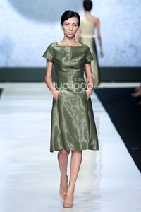 Jakarta, Indonesia - 23 Oktober. Kraton by Auguste Soesastro The Dutch Renaissance. Jakarta Fashion Week 2014 at Senayan City. 23 Oktober 2013. Jakarta. [Foto: Mohammad Abduh/Wolipop]