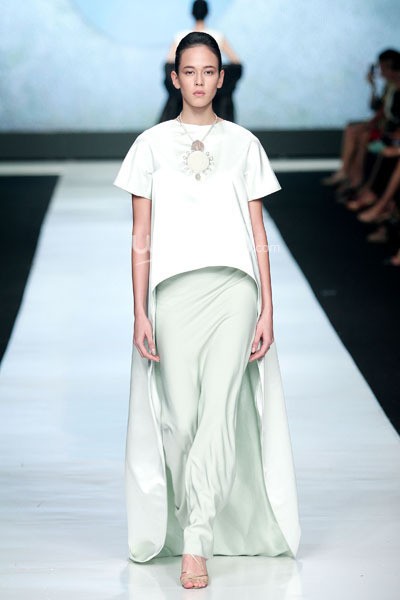 Jakarta, Indonesia - 23 Oktober. Kraton by Auguste Soesastro The Dutch Renaissance. Jakarta Fashion Week 2014 at Senayan City. 23 Oktober 2013. Jakarta. [Foto: Mohammad Abduh/Wolipop]