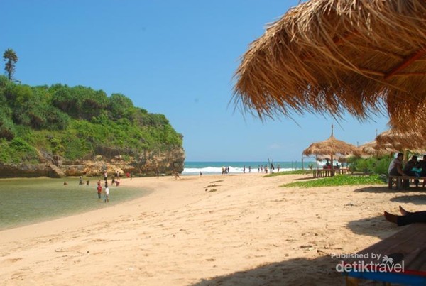 Pantai Drini Di Gunungkidul Sudah Tahu Kecantikannya