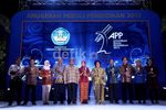 Malam Anugerah Peduli Pendidikan 2013