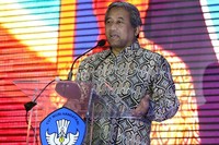10 Penghargaan kategori individual/inovator pendidikan diberikan kepada Roni Tabroni, Provinsi Jawa Barat; Umar Hosnol, Provinsi Jawa Timur; Cucu Sumiyati, Provinsi Jawa Barat; John Rahail, Provinsi Papua; Tri Rini Widiyastuti, Provinsi Jambi; Andy F. Noya, Provinsi DKI Jakarta; Syamsul Bahri, Provinsi Riau; Trijono, Provinsi Jawa Timur; Gemah Nuripah, Provinsi Jawa Barat; dan A.A. Ayu Ketut Agung, Provinsi Bali.