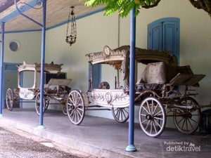 Akhir Pekan, Narsis di Keraton Surakarta