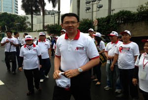 Turuti Ahok, Warga Antusias Ikut Tes HIV Gratis di Bundaran HI