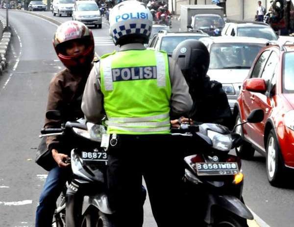Denda Tilang Penerobos Busway Belum Bikin Kapok