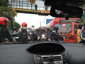 Imbauan Bagi Pemotor di Jakarta: Tolong Disiplin, Jangan Ambil Jalur Orang