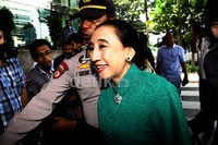 Maria tiba di gedung KPK pukul 09.40 WIB. Lamhot Aritonang/detikFoto.