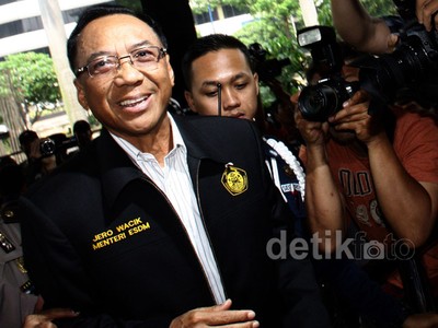 Jero Wacik Penuhi Panggilan KPK