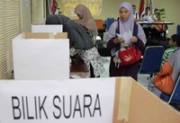 Sebanyak 10.000 kader PKS di DKI Jakarta mengikuti Pemilihan Raya calon presiden (capres) RI periode 2014-2019 dan sebanyak 22 Capres PKS yang dipilih. safri