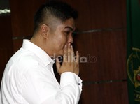 Simon Gunawan Tanjaya mengaku diperintahkan menyerahkan uang total US$ 700 ribu ke Deviardi, pelatih golf eks Kepala SKK Migas Rudi Rubiandini. Lamhot Aritonang/detikFoto.