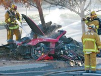Kondisi mobil Porsche yang ditumpangi Paul pasca kecelakaan. REUTERS/Dan Watson/The Santa Clarita Valley Signal/Handout.