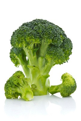 Miliki Gigi Putih Sehat dengan Konsumsi Brokoli dan Nanas