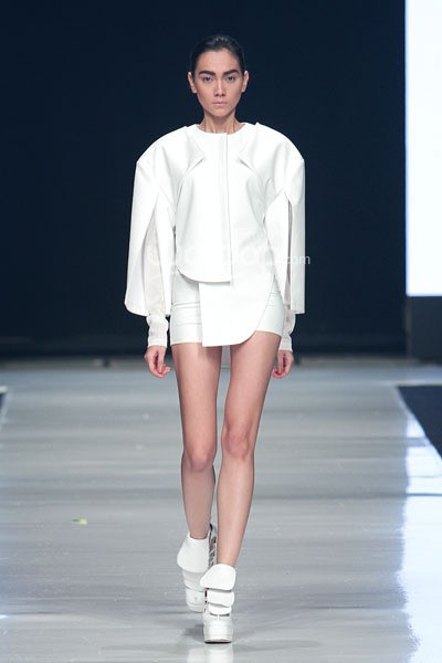 Jakarta, Indonesia - 23 Oktober. Kaal E Suktae by Lee Suk Tae. KOREAN CULTURAL CENTER. Jakarta Fashion Week 2014 at Senayan City. 23 Oktober 2013. Jakarta. [Foto: Mohammad Abduh/Wolipop]