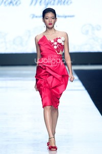 Jakarta, Indonesia - 23 Oktober. Soko Wiyanto Fiore. MAZDA YOUNG VIBRANT DESIGNERS Kodo soul of motion. Jakarta Fashion Week 2014 at Senayan City. 23 Oktober 2013. Jakarta. [Foto: Mohammad Abduh/Wolipop]