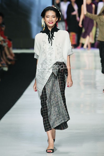 Jakarta, Indonesia - 24 Oktober. Obin Indonesia Memanggil. Jakarta Fashion Week 2014 at Senayan City. 24 Oktober 2013. Jakarta. [Foto: Mohammad Abduh/Wolipop]