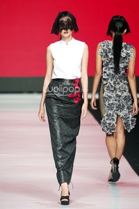 Jakarta, Indonesia - 24 Oktober 2014. Andreas Odang Broken Vow. FASHION COUNCIL presents LPM GRADUATES. Jakarta Fashion Week 2014 at Senayan City. Jakarta. [Foto: Mohammad Abduh/Wolipop]