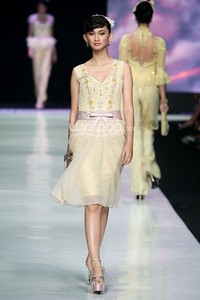 Jakarta, Indonesia - 24 Oktober. Ferry Sunarto La Purete De Lharmonie. FASHION COUNCIL presents LPM GRADUATES. Jakarta Fashion Week 2014 at Senayan City. 24 Oktober 2013. Jakarta. [Foto: Mohammad Abduh/Wolipop]