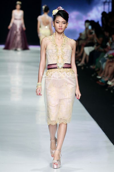 Jakarta, Indonesia - 24 Oktober. Ferry Sunarto La Purete De Lharmonie. FASHION COUNCIL presents LPM GRADUATES. Jakarta Fashion Week 2014 at Senayan City. 24 Oktober 2013. Jakarta. [Foto: Mohammad Abduh/Wolipop]