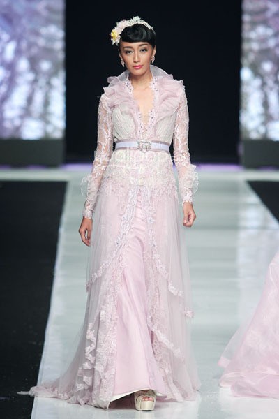 Jakarta, Indonesia - 24 Oktober. Ferry Sunarto La Purete De Lharmonie. FASHION COUNCIL presents LPM GRADUATES. Jakarta Fashion Week 2014 at Senayan City. 24 Oktober 2013. Jakarta. [Foto: Mohammad Abduh/Wolipop]