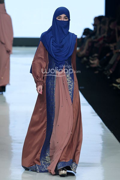 Jakarta, Indonesia - 24 Oktober. Fitri Aulia Glorius Moors. Voyage Jakarta Fashion Week 2014, at Senayan City. 24 Oktober 2013. Jakarta. [Foto: Mohammad Abduh/Wolipop]