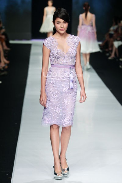 Jakarta, Indonesia - 24 Oktober. Hian Tjen La Romantic De La Femme. FASHION COUNCIL presents LPM GRADUATES. Jakarta Fashion Week 2014 at Senayan City. 24 Oktober 2013. Jakarta. [Foto: Mohammad Abduh/Wolipop]