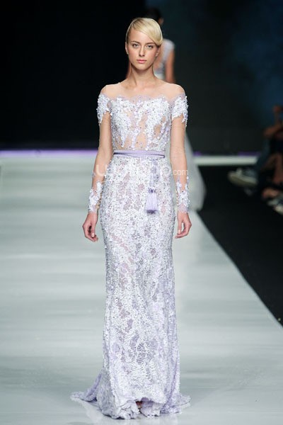 Jakarta, Indonesia - 24 Oktober. Hian Tjen La Romantic De La Femme. FASHION COUNCIL presents LPM GRADUATES. Jakarta Fashion Week 2014 at Senayan City. 24 Oktober 2013. Jakarta. [Foto: Mohammad Abduh/Wolipop]