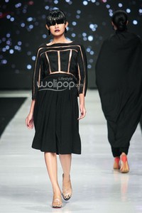 Jakarta, Indonesia - 24 Oktober 2013. Oscar Lawalata My Name is Andromeda. DEWI FASHION KNIGHTS Tale of The Goddess. Jakarta Fashion Week 2014 at Senayan City. Jakarta. [Foto: Mohammad Abduh/Wolipop]